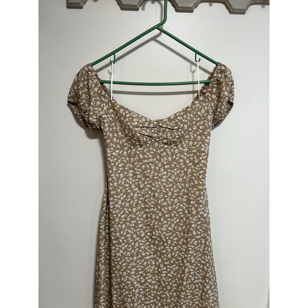 Petal + Pup Fia Floral Smocked Midi Dress Beige Tan Puff Sleeve Size Small
